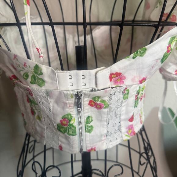 For Love and Lemons Celia Strawberry Printed Top S - Picture 5 of 10